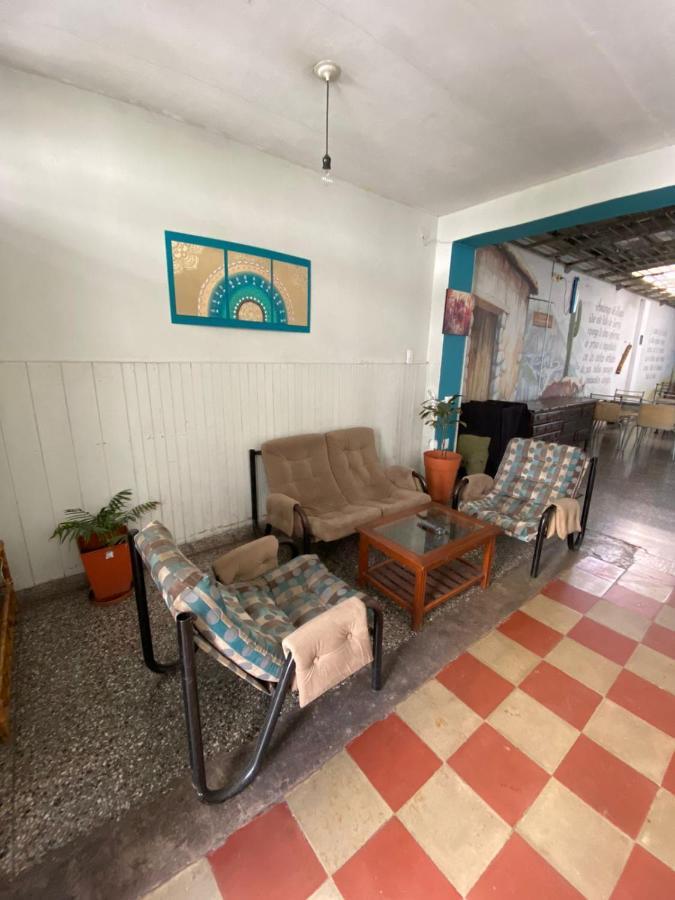Hostal La Pachamama Salta Buitenkant foto