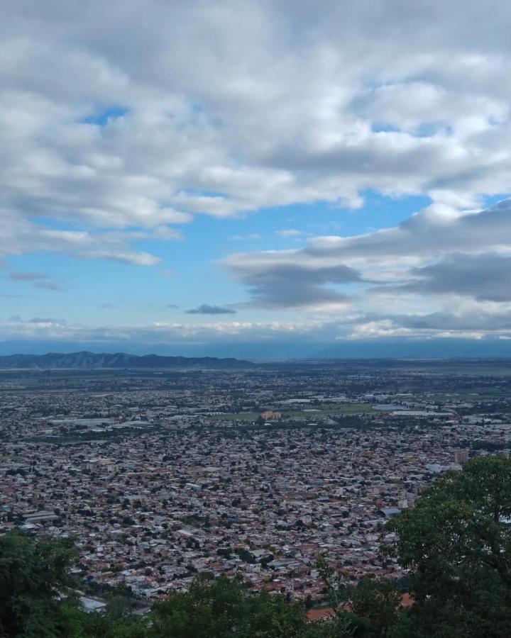 Hostal La Pachamama Salta Buitenkant foto