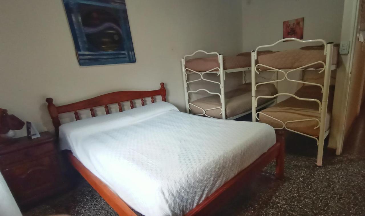 Hostal La Pachamama Salta Buitenkant foto